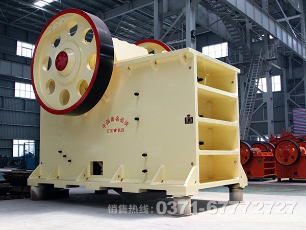 石膏顎式破碎機和石膏錘式破碎機哪個(gè)更好用