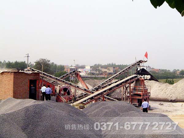 制砂生產(chǎn)線(xiàn)現場(chǎng)