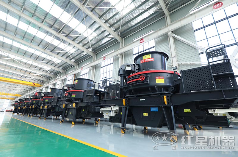 粉碎沙好，還是自然沙好？粉碎沙機設備多少錢(qián)一套？