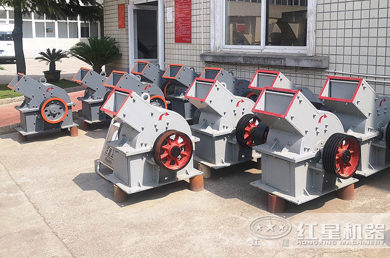 錘式破碎機小型作業(yè)量多少？錘頭及技術(shù)參數