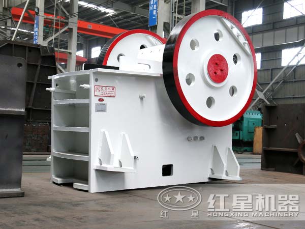 1215廢鋼鄂式破碎機多少錢(qián)一臺？預期產(chǎn)值可達多少?lài)崳? title=