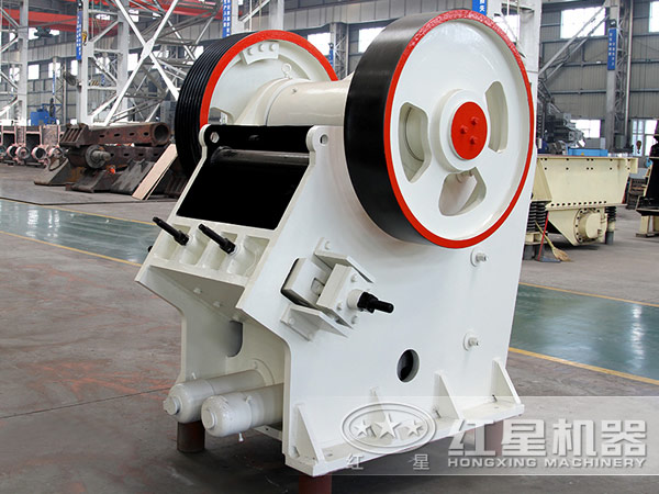 對比傳統鄂破機，新一代歐版鄂式破碎機具有哪些優(yōu)勢？