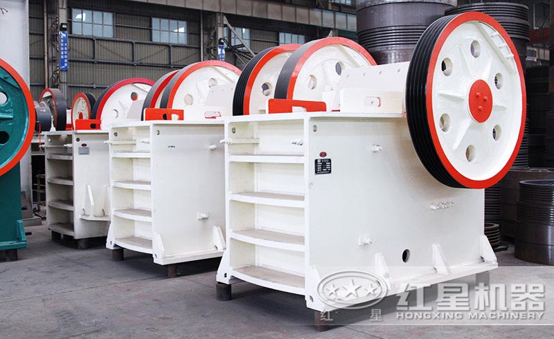 哪兒有小型石子破碎機？一套價(jià)錢(qián)是多少？