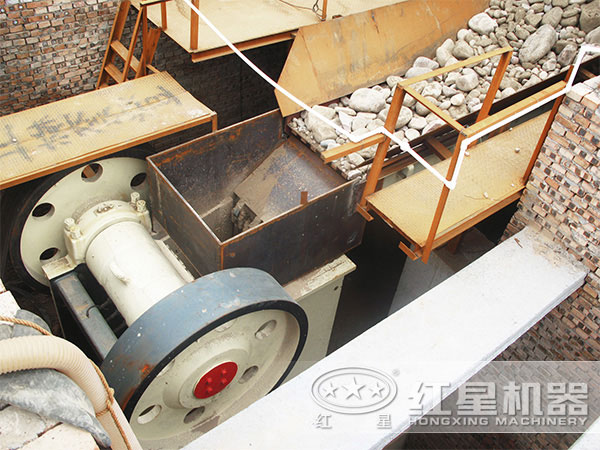 鄂式碎石機報價(jià)分析，去哪個(gè)廠(chǎng)購買(mǎi)好？