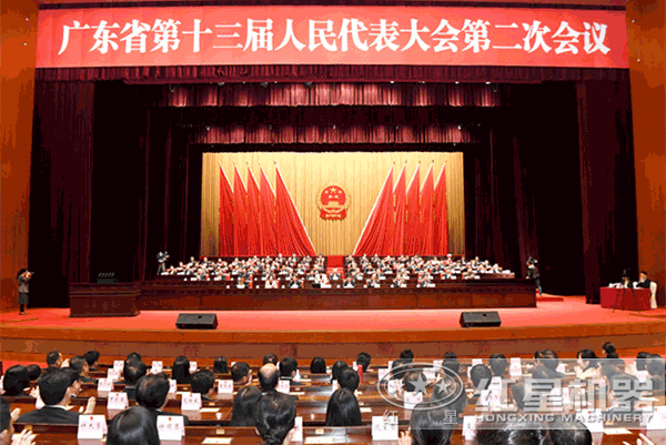 大型流動(dòng)粉碎石頭一體機多少錢(qián)一臺？